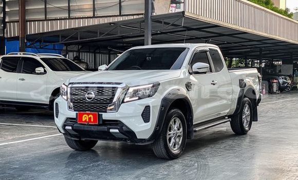 ซื้อ รถมือสอง Nissan Navara ขาว รถยนต์ ใน %{เมือง} ใน กรุงเทพมหานคร