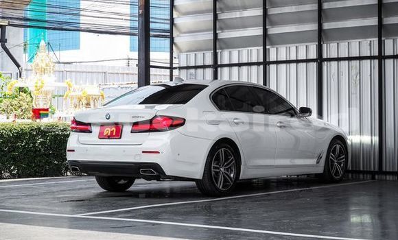 ซื้อ รถมือสอง BMW 5–Series ขาว รถยนต์ ใน %{เมือง} ใน กรุงเทพมหานคร ซื้อ รถมือสอง BMW 5–Series ขาว รถยนต์ ใน %{เมือง} ใน กรุงเทพมหานคร