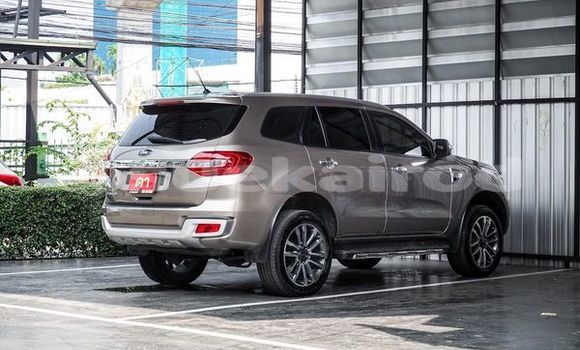 ซื้อ รถมือสอง Ford Everest สีน้ำตาล รถยนต์ ใน %{เมือง} ใน กรุงเทพมหานคร ซื้อ รถมือสอง Ford Everest สีน้ำตาล รถยนต์ ใน %{เมือง} ใน กรุงเทพมหานคร