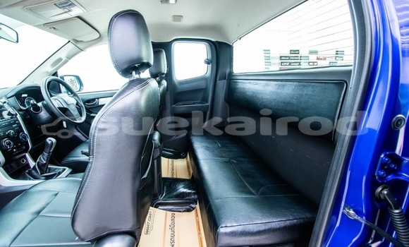 Buy Used Isuzu D-Max Blue Car in Bangkok in Bangkok Buy Used Isuzu D-Max Blue Car in Bangkok in Bangkok