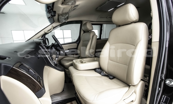 ซื้อ รถมือสอง Hyundai H1 สีน้ำตาล รถยนต์ ใน %{เมือง} ใน กรุงเทพมหานคร ซื้อ รถมือสอง Hyundai H1 สีน้ำตาล รถยนต์ ใน %{เมือง} ใน กรุงเทพมหานคร