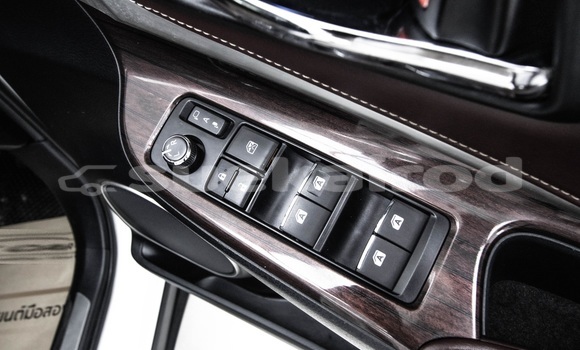 ซื้อ รถมือสอง Toyota Harrier ขาว รถยนต์ ใน %{เมือง} ใน กรุงเทพมหานคร ซื้อ รถมือสอง Toyota Harrier ขาว รถยนต์ ใน %{เมือง} ใน กรุงเทพมหานคร