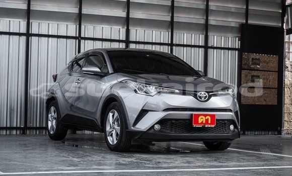 ซื้อ รถมือสอง Toyota C-HR เงิน รถยนต์ ใน %{เมือง} ใน กรุงเทพมหานคร ซื้อ รถมือสอง Toyota C-HR เงิน รถยนต์ ใน %{เมือง} ใน กรุงเทพมหานคร