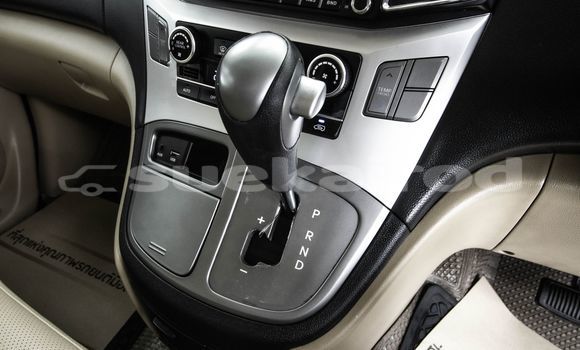 ซื้อ รถมือสอง Hyundai H1 สีน้ำตาล รถยนต์ ใน %{เมือง} ใน กรุงเทพมหานคร ซื้อ รถมือสอง Hyundai H1 สีน้ำตาล รถยนต์ ใน %{เมือง} ใน กรุงเทพมหานคร