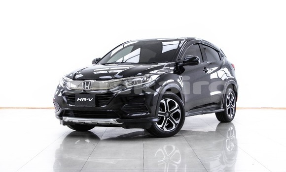 ซื้อ รถมือสอง Honda HR–V สีดำ รถยนต์ ใน %{เมือง} ใน กรุงเทพมหานคร