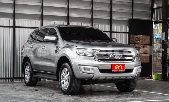 ซื้อ รถมือสอง Ford Everest เงิน รถยนต์ ใน %{เมือง} ใน กรุงเทพมหานคร ซื้อ รถมือสอง Ford Everest เงิน รถยนต์ ใน %{เมือง} ใน กรุงเทพมหานคร