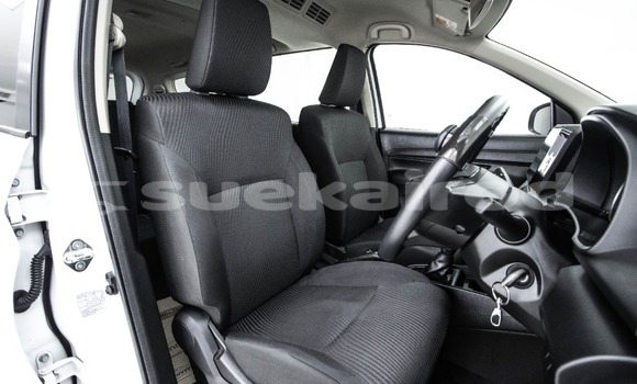 Buy Used Suzuki Ertiga White Car in Bangkok in Bangkok Buy Used Suzuki Ertiga White Car in Bangkok in Bangkok