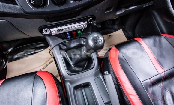 Buy Used Toyota Vigo Silver Car in Bangkok in Bangkok Buy Used Toyota Vigo Silver Car in Bangkok in Bangkok