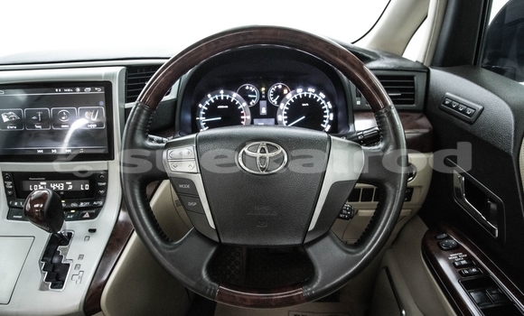 Buy Used Toyota Vellfire White Car in Bangkok in Bangkok Buy Used Toyota Vellfire White Car in Bangkok in Bangkok