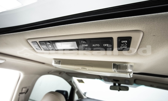 Buy Used Toyota Vellfire White Car in Bangkok in Bangkok Buy Used Toyota Vellfire White Car in Bangkok in Bangkok