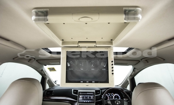 Buy Used Toyota Vellfire White Car in Bangkok in Bangkok Buy Used Toyota Vellfire White Car in Bangkok in Bangkok