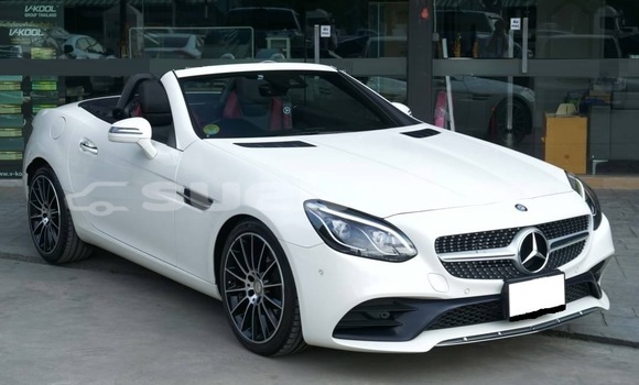 ซื้อ รถมือสอง Mercedes-Benz SLC-klasse ขาว รถยนต์ ใน %{เมือง} ใน กรุงเทพมหานคร ซื้อ รถมือสอง Mercedes-Benz SLC-klasse ขาว รถยนต์ ใน %{เมือง} ใน กรุงเทพมหานคร