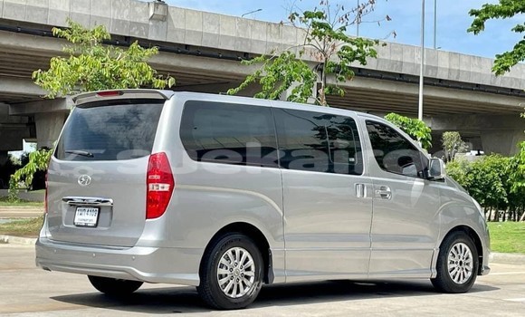 ซื้อ รถมือสอง Hyundai H1 อื่น ๆ รถยนต์ ใน %{เมือง} ใน กรุงเทพมหานคร ซื้อ รถมือสอง Hyundai H1 อื่น ๆ รถยนต์ ใน %{เมือง} ใน กรุงเทพมหานคร