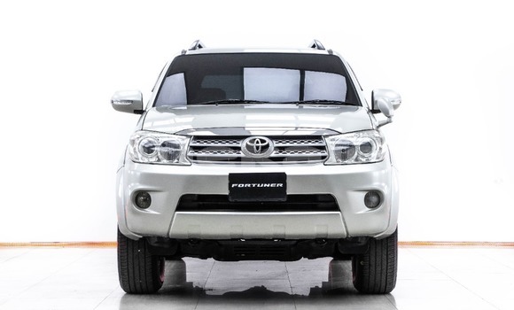 ซื้อ รถมือสอง Toyota Fortuner สีน้ำตาล รถยนต์ ใน %{เมือง} ใน กรุงเทพมหานคร ซื้อ รถมือสอง Toyota Fortuner สีน้ำตาล รถยนต์ ใน %{เมือง} ใน กรุงเทพมหานคร