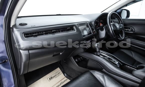 ซื้อ รถมือสอง Honda HR-V สีน้ำเงิน รถยนต์ ใน %{เมือง} ใน กรุงเทพมหานคร ซื้อ รถมือสอง Honda HR-V สีน้ำเงิน รถยนต์ ใน %{เมือง} ใน กรุงเทพมหานคร