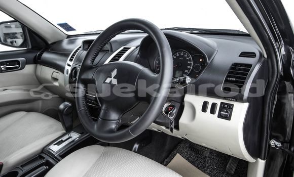 ซื้อ รถมือสอง Mitsubishi Pajero สีดำ รถยนต์ ใน %{เมือง} ใน กรุงเทพมหานคร ซื้อ รถมือสอง Mitsubishi Pajero สีดำ รถยนต์ ใน %{เมือง} ใน กรุงเทพมหานคร