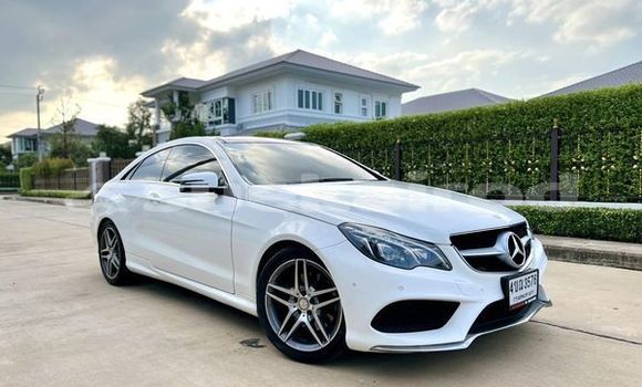 ซื้อ รถมือสอง Mercedes-Benz E200 ขาว รถยนต์ ใน %{เมือง} ใน กรุงเทพมหานคร ซื้อ รถมือสอง Mercedes-Benz E200 ขาว รถยนต์ ใน %{เมือง} ใน กรุงเทพมหานคร
