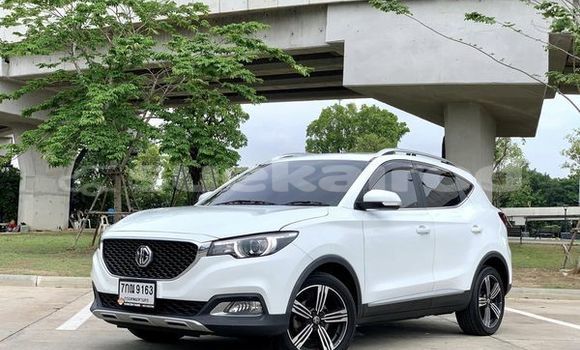 Buy Used MG ZS White Car in Bangkok in Bangkok