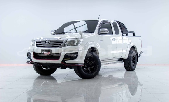Buy Used Toyota Hiluxe VIGO White Car in Bangkok in Bangkok