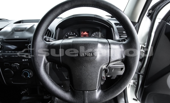 ซื้อ รถมือสอง Isuzu D-Max ขาว รถยนต์ ใน %{เมือง} ใน กรุงเทพมหานคร ซื้อ รถมือสอง Isuzu D-Max ขาว รถยนต์ ใน %{เมือง} ใน กรุงเทพมหานคร