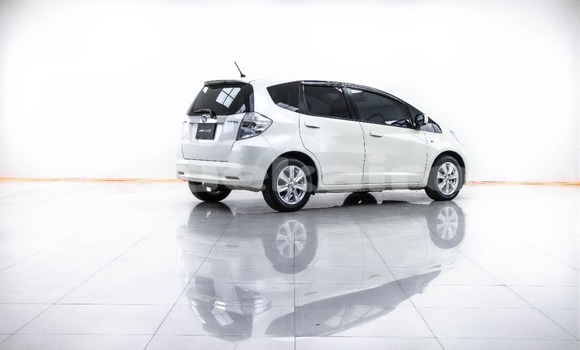 ซื้อ รถมือสอง Honda Jazz ขาว รถยนต์ ใน %{เมือง} ใน กรุงเทพมหานคร ซื้อ รถมือสอง Honda Jazz ขาว รถยนต์ ใน %{เมือง} ใน กรุงเทพมหานคร