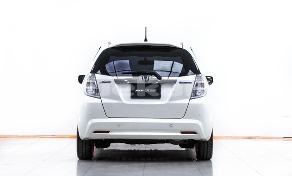 ซื้อ รถมือสอง Honda Jazz ขาว รถยนต์ ใน %{เมือง} ใน กรุงเทพมหานคร ซื้อ รถมือสอง Honda Jazz ขาว รถยนต์ ใน %{เมือง} ใน กรุงเทพมหานคร