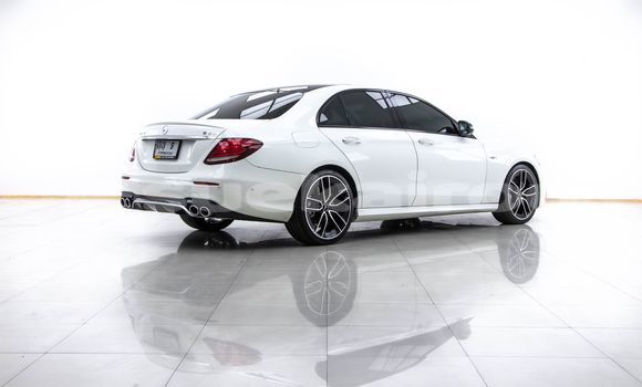 ซื้อ รถมือสอง Mercedes-Benz E-Classe ขาว รถยนต์ ใน %{เมือง} ใน กรุงเทพมหานคร ซื้อ รถมือสอง Mercedes-Benz E-Classe ขาว รถยนต์ ใน %{เมือง} ใน กรุงเทพมหานคร