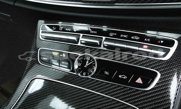 ซื้อ รถมือสอง Mercedes-Benz E-Classe ขาว รถยนต์ ใน %{เมือง} ใน กรุงเทพมหานคร ซื้อ รถมือสอง Mercedes-Benz E-Classe ขาว รถยนต์ ใน %{เมือง} ใน กรุงเทพมหานคร