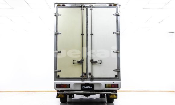 Buy Used Isuzu D-Max White Car in Bangkok in Bangkok Buy Used Isuzu D-Max White Car in Bangkok in Bangkok