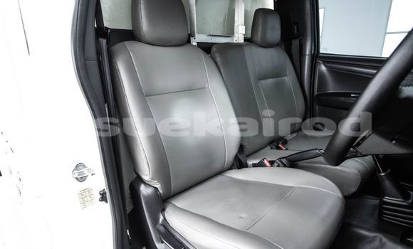 Buy Used Isuzu D-Max White Car in Bangkok in Bangkok Buy Used Isuzu D-Max White Car in Bangkok in Bangkok