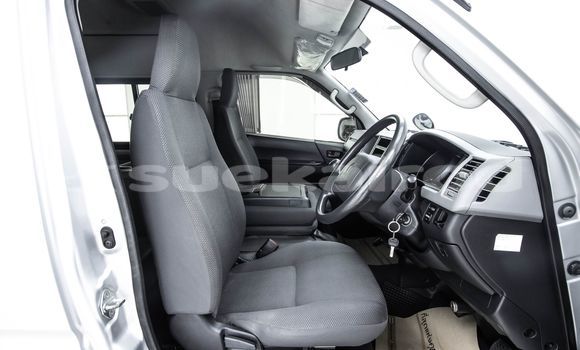 Buy Used Toyota Commuter Other Car in Bangkok in Bangkok Buy Used Toyota Commuter Other Car in Bangkok in Bangkok