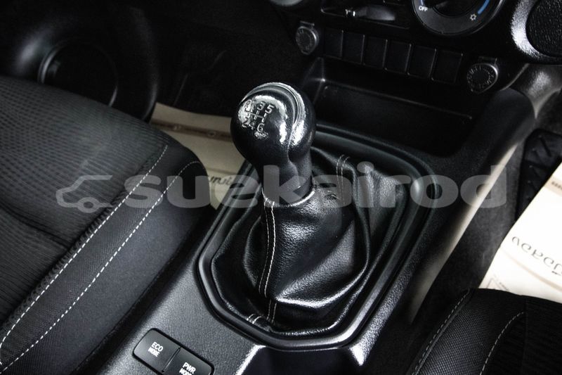 Big with watermark toyota hiluxe revo bangkok bangkok 62073