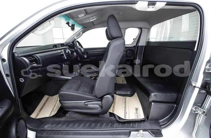 Big with watermark toyota hiluxe revo bangkok bangkok 62073