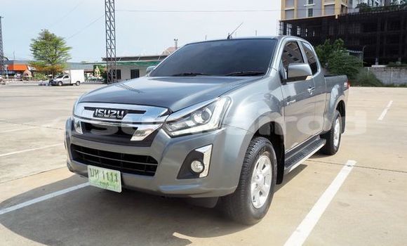 ซื้อ รถมือสอง Isuzu D-Max อื่น ๆ รถยนต์ ใน %{เมือง} ใน กรุงเทพมหานคร