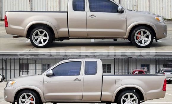 Buy Used Toyota Hiluxe VIGO Silver Car in Bangkok in Bangkok Buy Used Toyota Hiluxe VIGO Silver Car in Bangkok in Bangkok