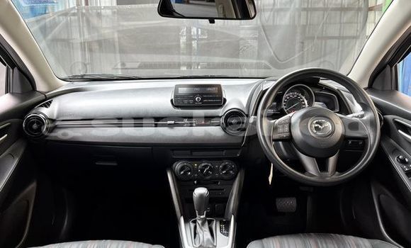 ซื้อ รถมือสอง Mazda Mazda 2 สีดำ รถยนต์ ใน %{เมือง} ใน กรุงเทพมหานคร ซื้อ รถมือสอง Mazda Mazda 2 สีดำ รถยนต์ ใน %{เมือง} ใน กรุงเทพมหานคร