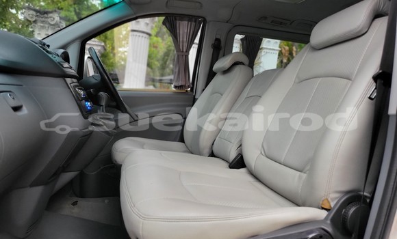Buy Used Mercedes-Benz Vito Silver Car in Bangkok in Bangkok Buy Used Mercedes-Benz Vito Silver Car in Bangkok in Bangkok