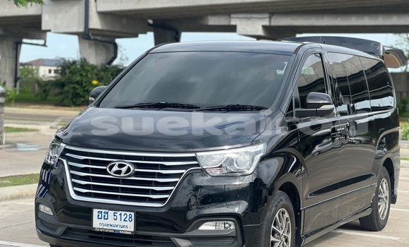 Buy Used Hyundai H1 Black Car in Bangkok in Bangkok