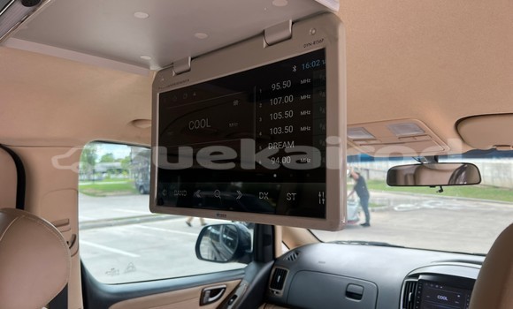 Buy Used Hyundai H1 Black Car in Bangkok in Bangkok Buy Used Hyundai H1 Black Car in Bangkok in Bangkok