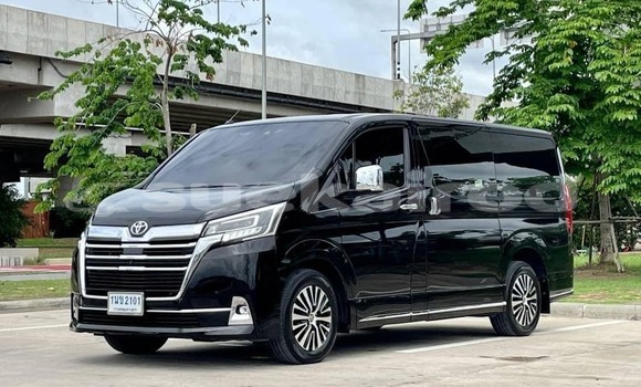 ซื้อ รถมือสอง Toyota Matrix สีดำ รถยนต์ ใน %{เมือง} ใน กรุงเทพมหานคร