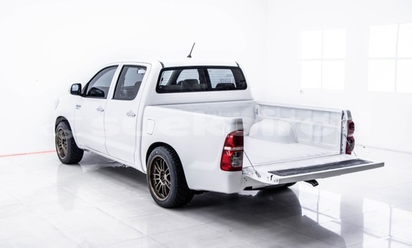 Buy Used Toyota Hiluxe VIGO White Car in Bangkok in Bangkok Buy Used Toyota Hiluxe VIGO White Car in Bangkok in Bangkok