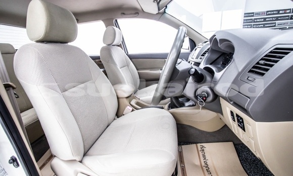 Buy Used Toyota Hiluxe VIGO White Car in Bangkok in Bangkok Buy Used Toyota Hiluxe VIGO White Car in Bangkok in Bangkok