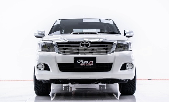 Buy Used Toyota Hiluxe VIGO White Car in Bangkok in Bangkok Buy Used Toyota Hiluxe VIGO White Car in Bangkok in Bangkok