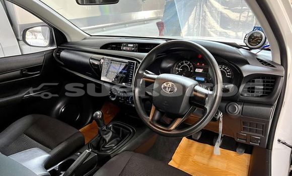 ซื้อ รถมือสอง Toyota Hiluxe Revo ขาว รถยนต์ ใน %{เมือง} ใน กรุงเทพมหานคร ซื้อ รถมือสอง Toyota Hiluxe Revo ขาว รถยนต์ ใน %{เมือง} ใน กรุงเทพมหานคร
