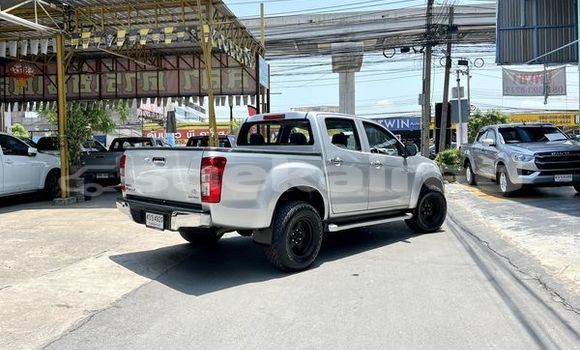 ซื้อ รถมือสอง Isuzu D-Max เงิน รถยนต์ ใน %{เมือง} ใน กรุงเทพมหานคร ซื้อ รถมือสอง Isuzu D-Max เงิน รถยนต์ ใน %{เมือง} ใน กรุงเทพมหานคร