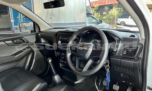 ซื้อ รถมือสอง Isuzu D-Max ขาว รถยนต์ ใน %{เมือง} ใน กรุงเทพมหานคร ซื้อ รถมือสอง Isuzu D-Max ขาว รถยนต์ ใน %{เมือง} ใน กรุงเทพมหานคร