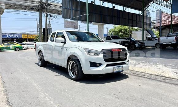 ซื้อ รถมือสอง Isuzu D-Max ขาว รถยนต์ ใน %{เมือง} ใน กรุงเทพมหานคร ซื้อ รถมือสอง Isuzu D-Max ขาว รถยนต์ ใน %{เมือง} ใน กรุงเทพมหานคร