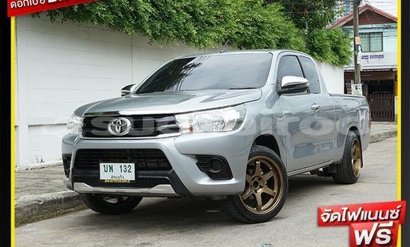 ซื้อ รถมือสอง Toyota Hiluxe Revo เงิน รถยนต์ ใน %{เมือง} ใน กรุงเทพมหานคร