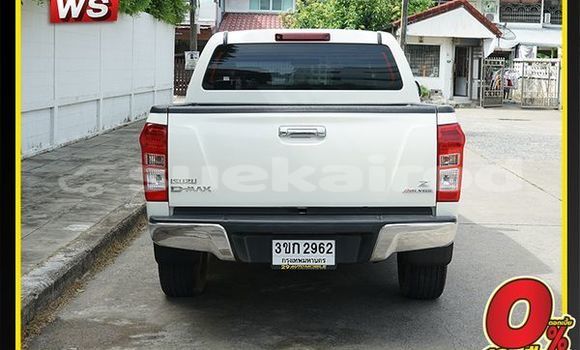 Buy Used Isuzu D-Max White Car in Bangkok in Bangkok Buy Used Isuzu D-Max White Car in Bangkok in Bangkok