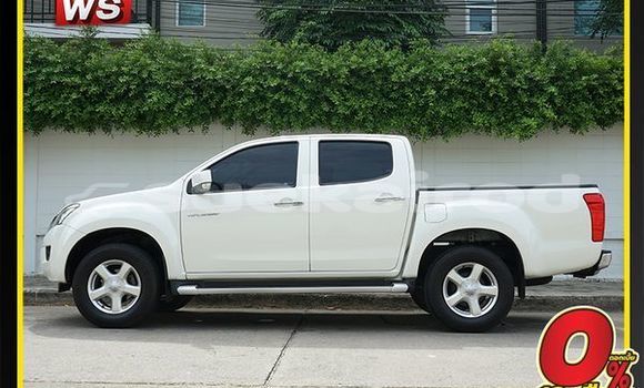 Buy Used Isuzu D-Max White Car in Bangkok in Bangkok Buy Used Isuzu D-Max White Car in Bangkok in Bangkok